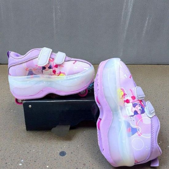 صورة كيت شوز بناتي يجمع بين اللعب والنعومة